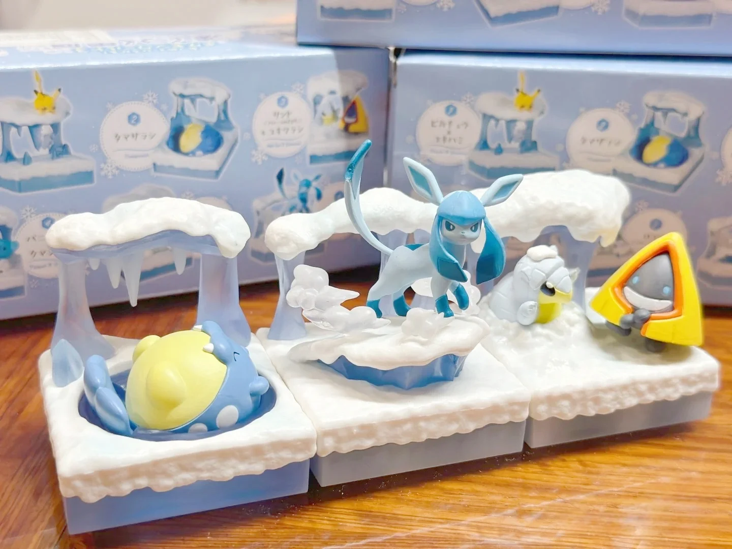 Pokemon World Series 3 Action Figure - Re-ment Frozen Snowfield Pikachu Vulpix Glaceon Cubchoo Spheal Anime Model Toy
