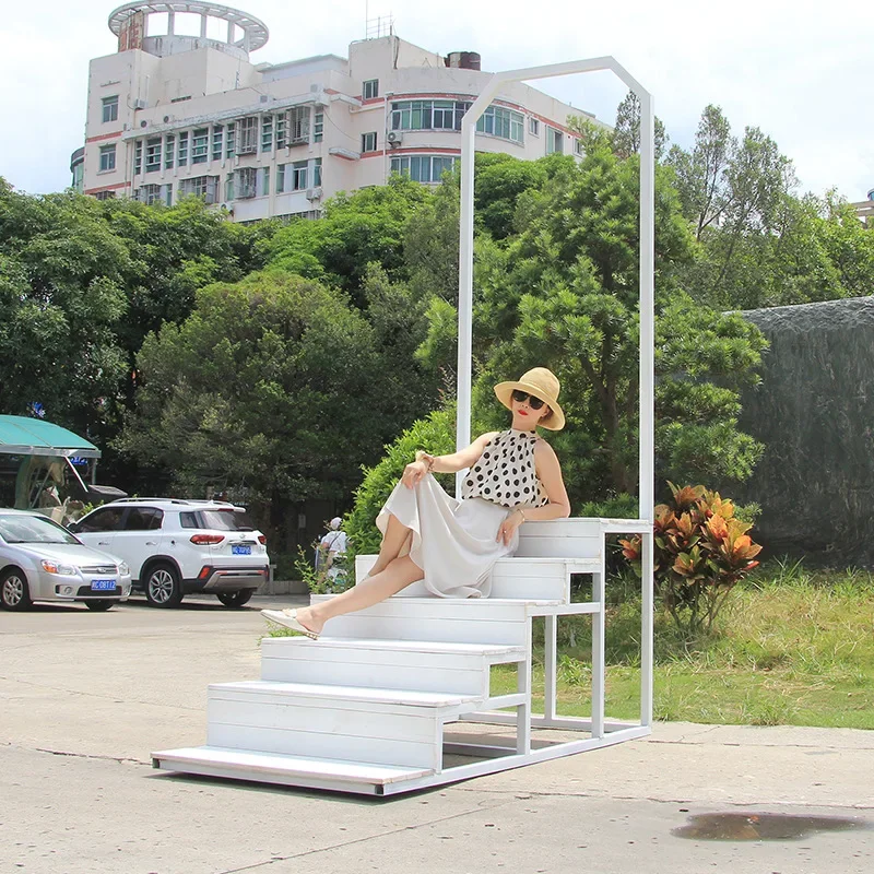 OEMOutdoor Internet celebrity photo frame props Hotel  tables and chairs Scenic area photo clock in decorative props Outdoor