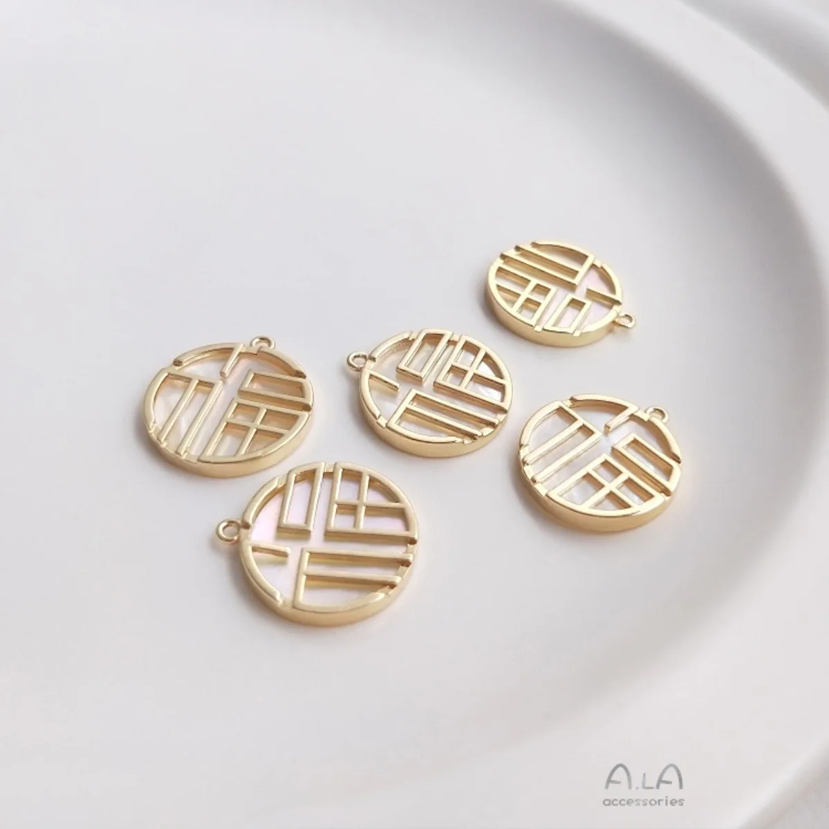 Brass 14K Gold Plated Sea Shell Fu Character Tag For DIY Leather Choker Bracelet Oriental Blessing Jewelry Findings view 4