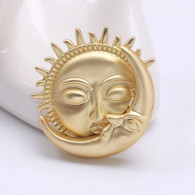 Personalized and Creative  God Moon Sun Shining Together Matte Clothing Decoration Corsage Female Accessories