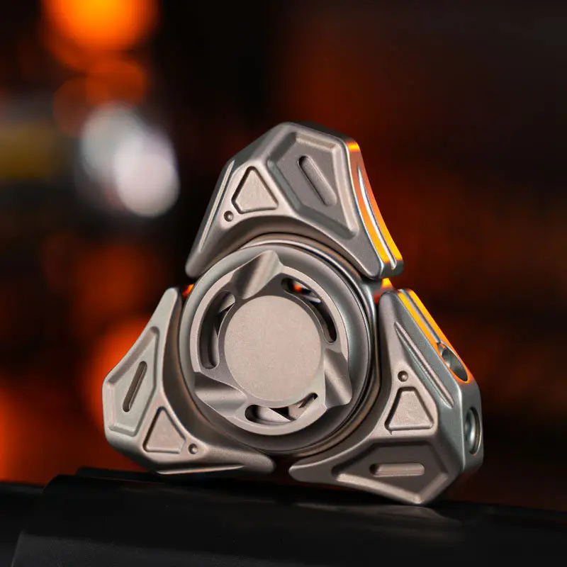 EDC Stainless steel hellhound armor opening fingertip gyro EDC decompression toy to pass the time boring decompression artifact