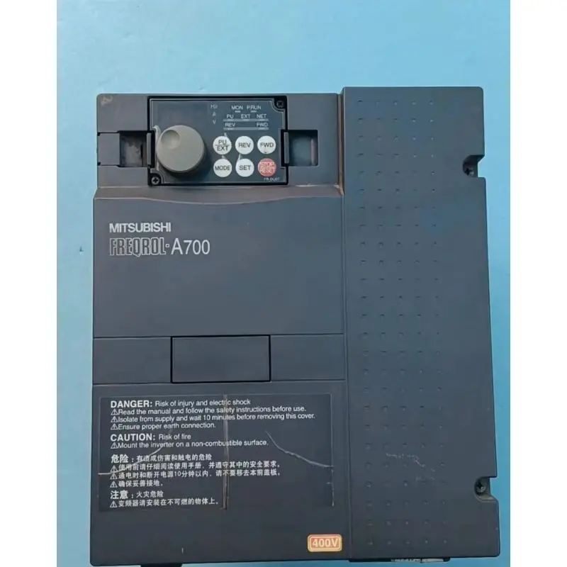 

FR-A740-7.5K-CHT Фреза A740 7,5 K ХТ б/у инвертор, нормальная проверка работы