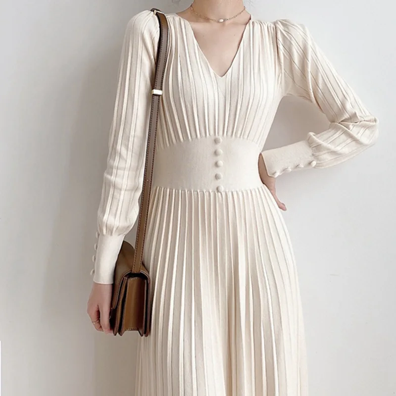 

Knitted Dress Female Autumn and Winter Medium-length Temperament Slimming Pleated Skirt V-neck French Retro Elegant Skirt LJ546