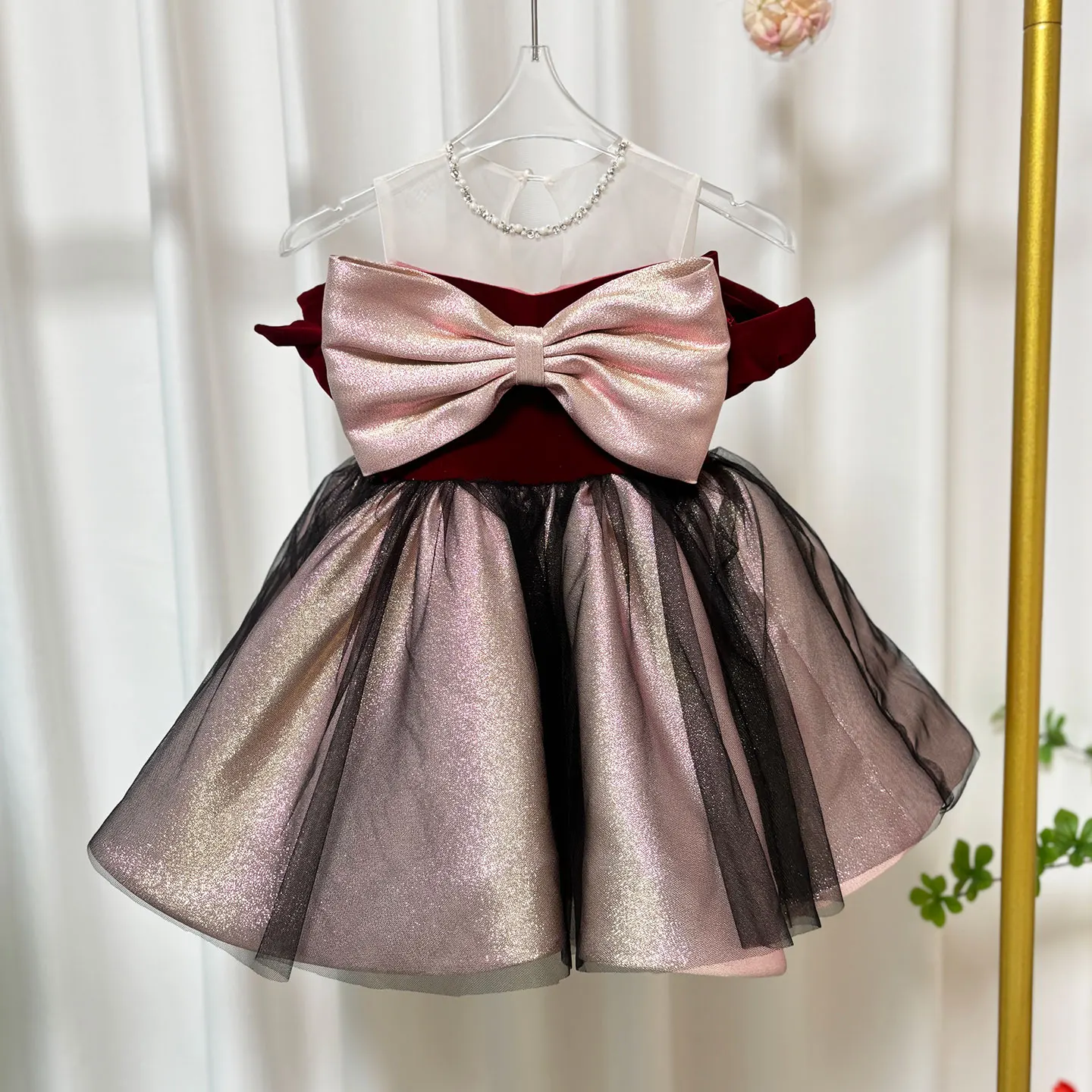 ジル・ウィッシュ J464 エレガントなバーガンディガールドレス ビーズボウ 幼児 キッズ プリンセス 誕生日 結婚式 パーティー イブニング ボールガウン 2025