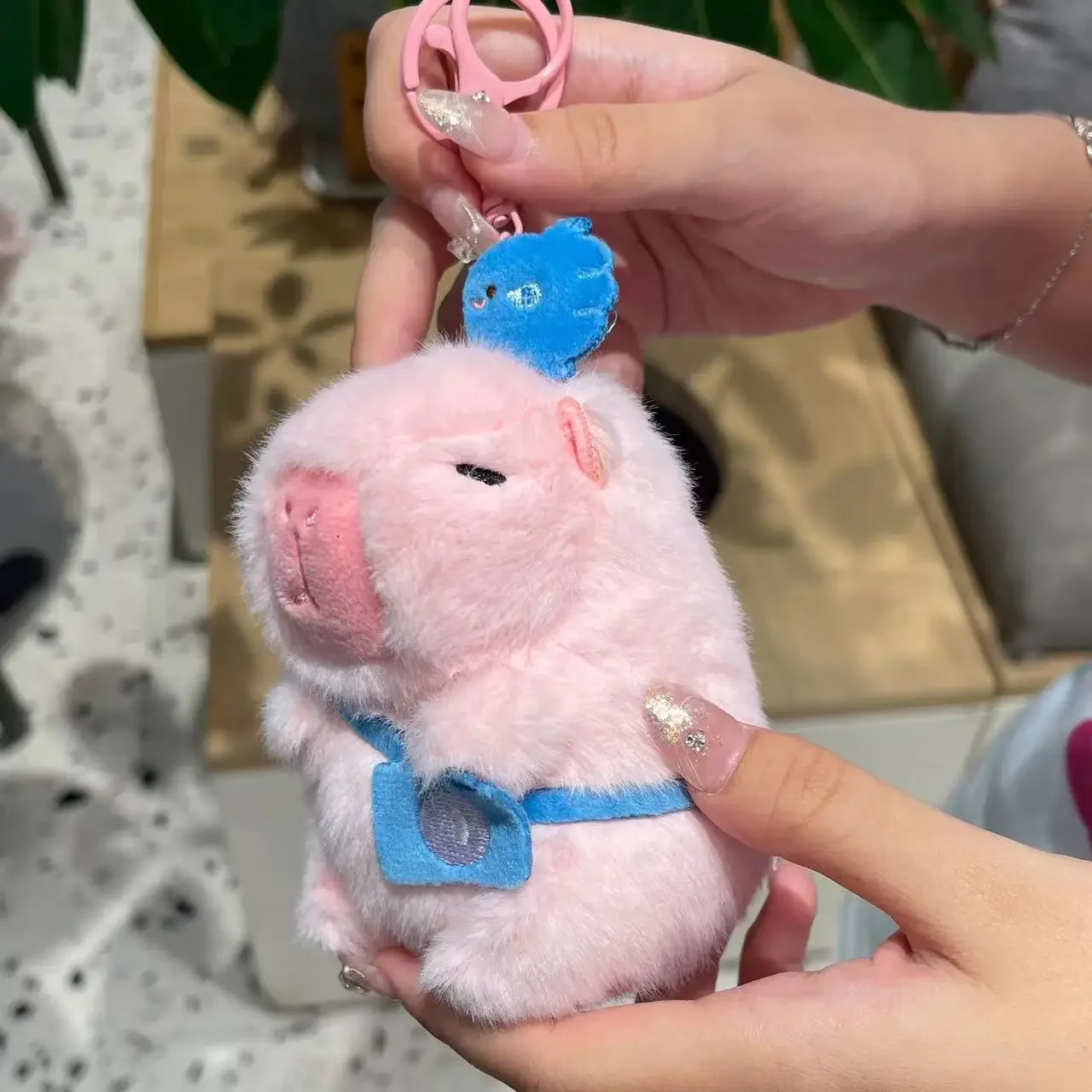 Porte-clés en peluche Capybara rose, style d'été mignon et créatif, jouet beurre Capibaraa, cadeau de griffe