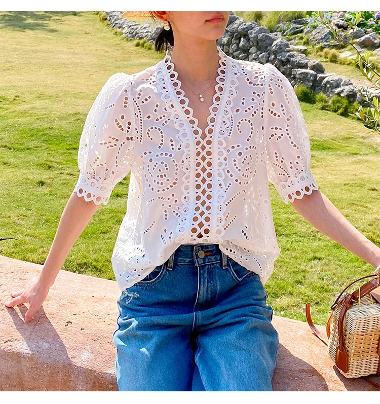 Francia elegante camisa elegante blusa verano bordado blanco 100% algodón ahueca hacia fuera Sexy manga larga mujeres vacaciones señoras Tops nuevo