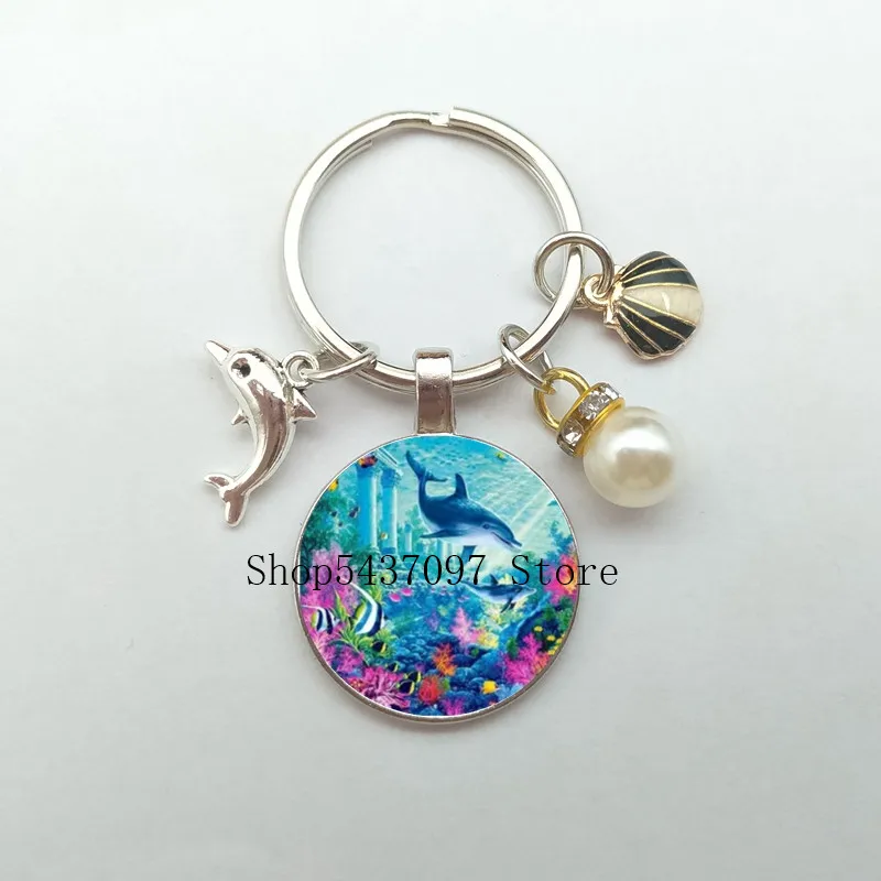 New cute marine life keychain pearl shell keychain dolphin keyring pendant round metal glass keyring pendant