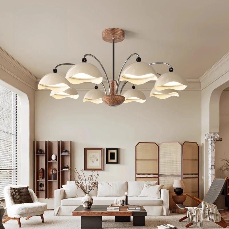 Main lamp eggshell American retro high-end walnut color 2025 new French lamps