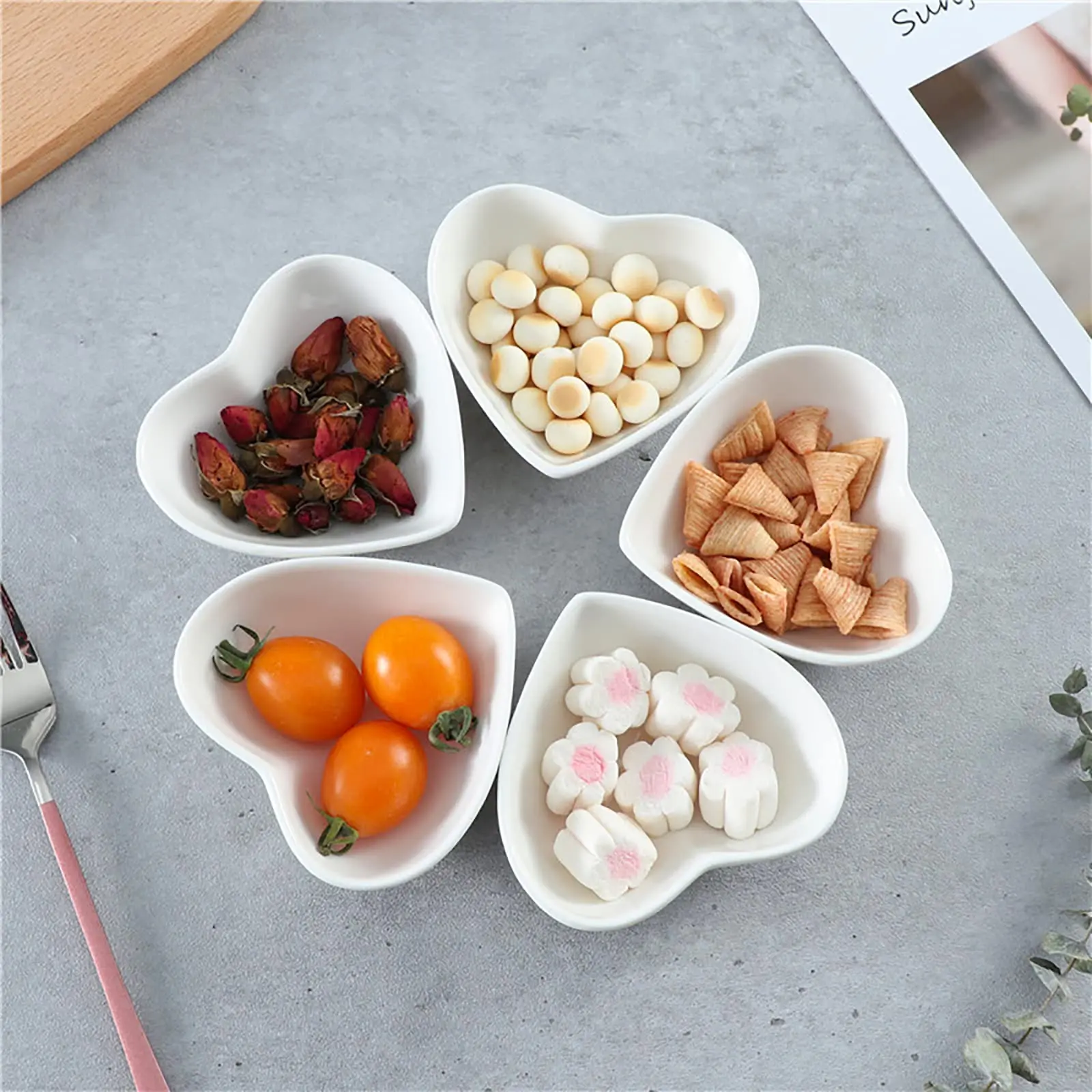 10PCS Love Heart Dish Home Party Use Food Grade Ceramic Tray Fruit Plate Cake Snack Dessert Dining Table Garbage Plate