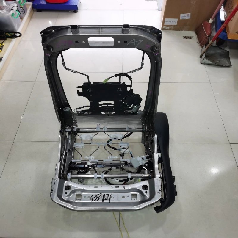 

Applicable to the main and passenger power seat adjustment 22-23 Toyota Rand Kuluzer