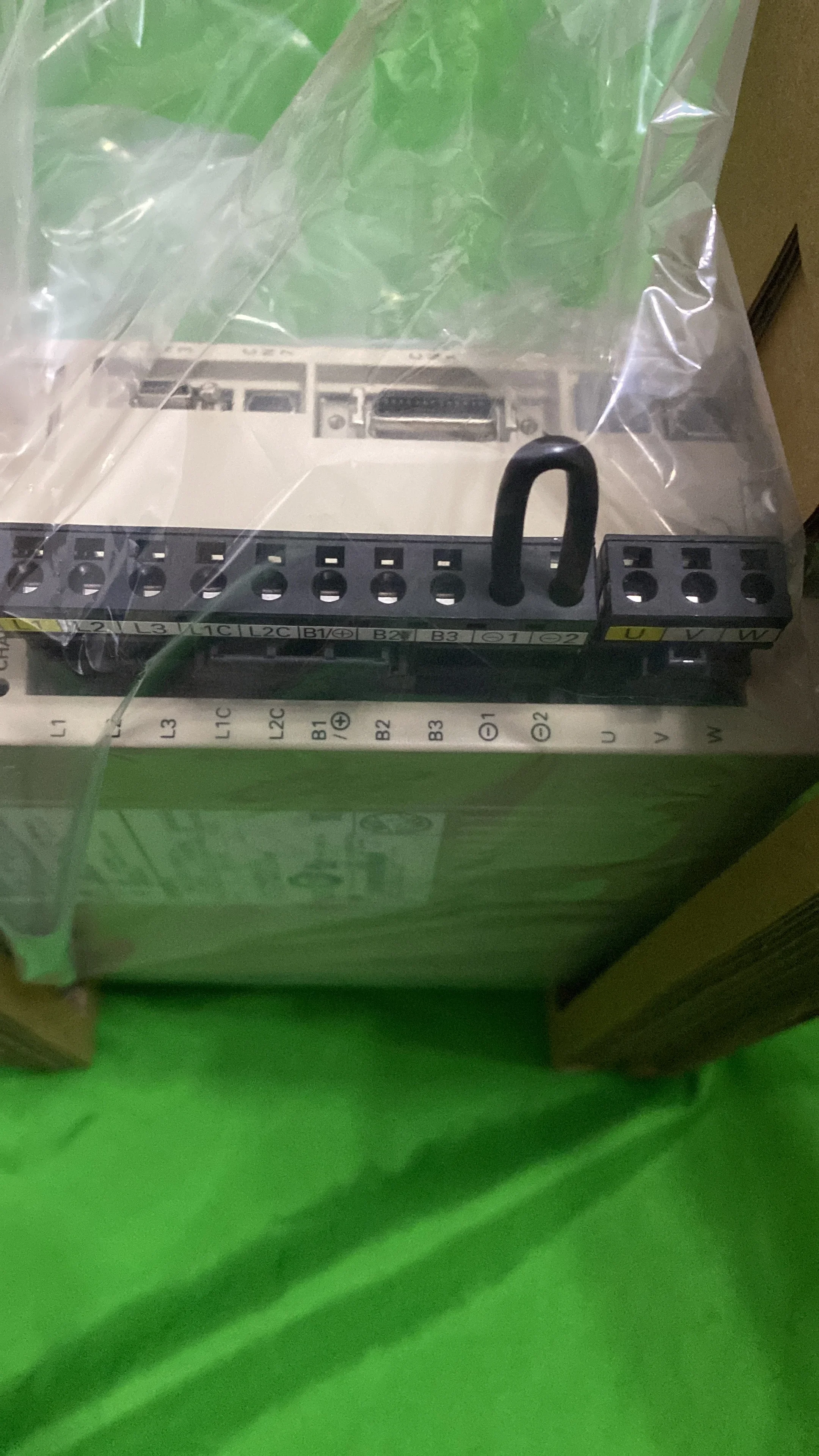 

Хорошее качество, оригинальный и новый опционный модуль, флэш-драйвер сервопривода