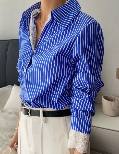 بلوزة حريمي 2025 ربيع الخريف جديد بلون مخطط المرقعة الدانتيل بدوره إلى أسفل طوق مزاجه أنيقة قميص طويل الأكمام