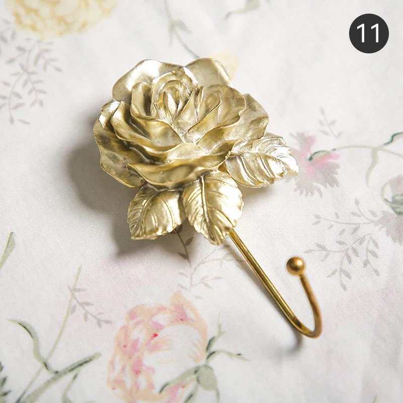 1 Pcs Pastoral Style Wall Mounted Towel Hanger Vintage Rose Cameo Hat Coat Resin Hook Door Clothes Key Hook Bathroom Towel Rack