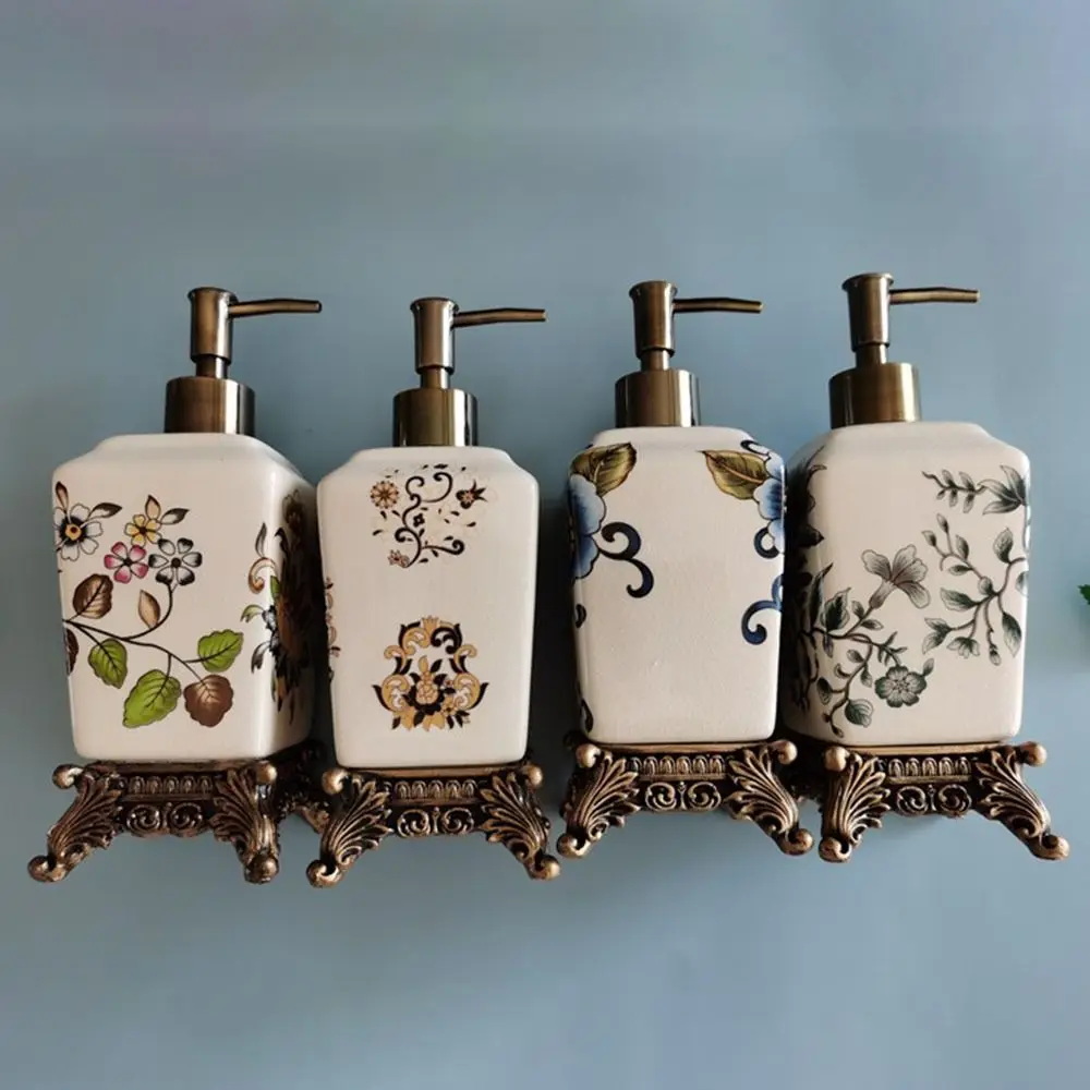 Ceramic Ceramic Soap Dispenser European Style Vintage Shampoo Bottles Shampoo with Flower Pattern Refillable Lotion Pump Bottle