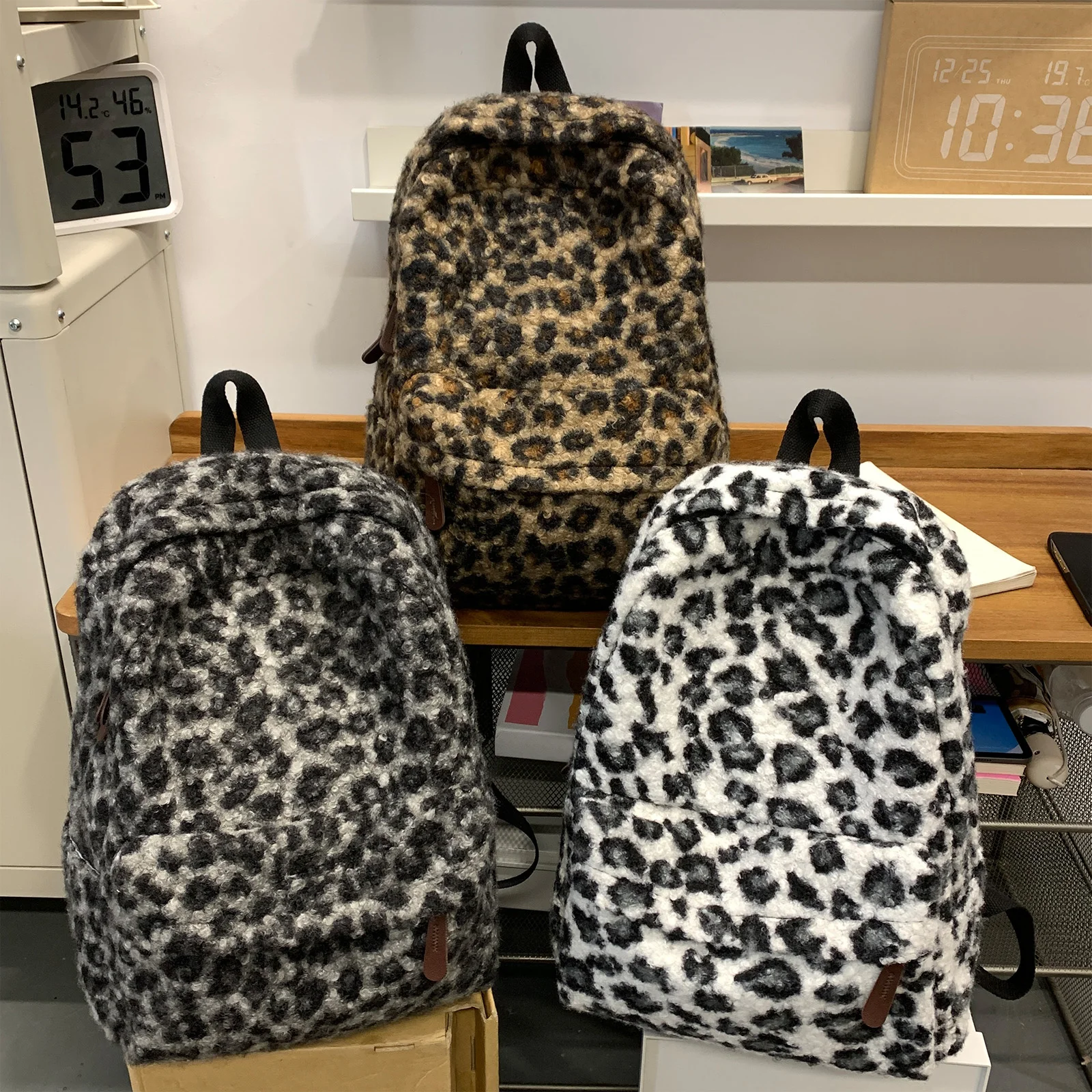 Leopard Print Laptop Backpack Large Retro Camping Daypack Fuzzy Aesthetic Backpack for Women Daily Work Travel and Shopping