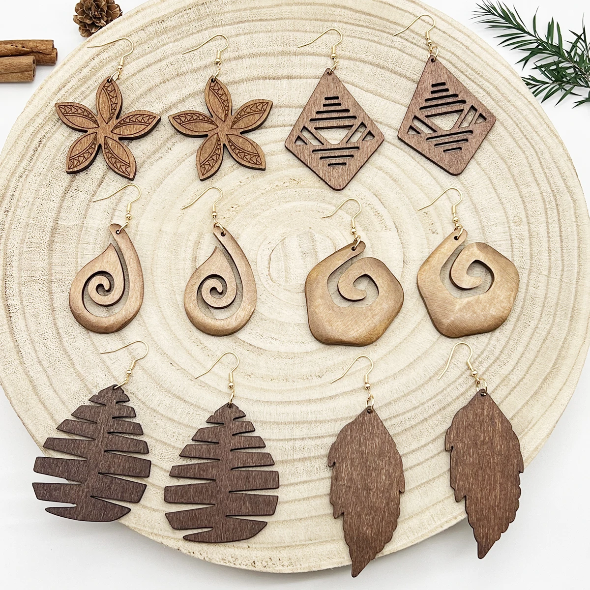 6 Pairs/Set of Retro Fashion Bohemian Simple Personalized Holiday Style Wooden Earrings