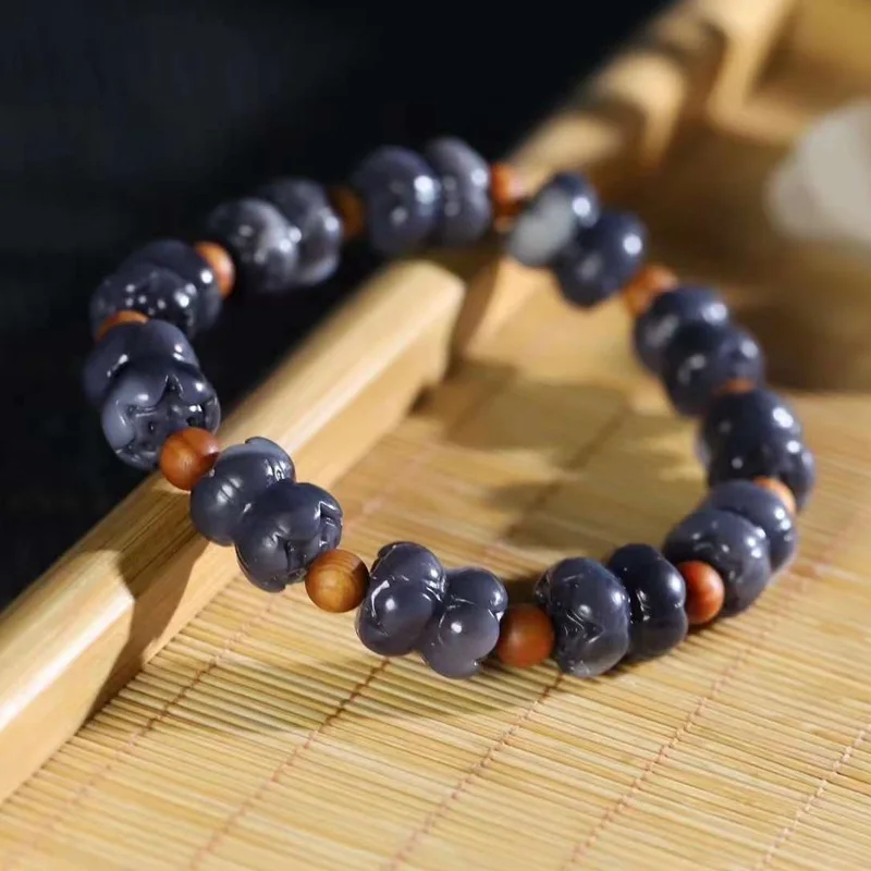 

Natural Hetian Jade Qinghai Old Material Purple Double Bracelet