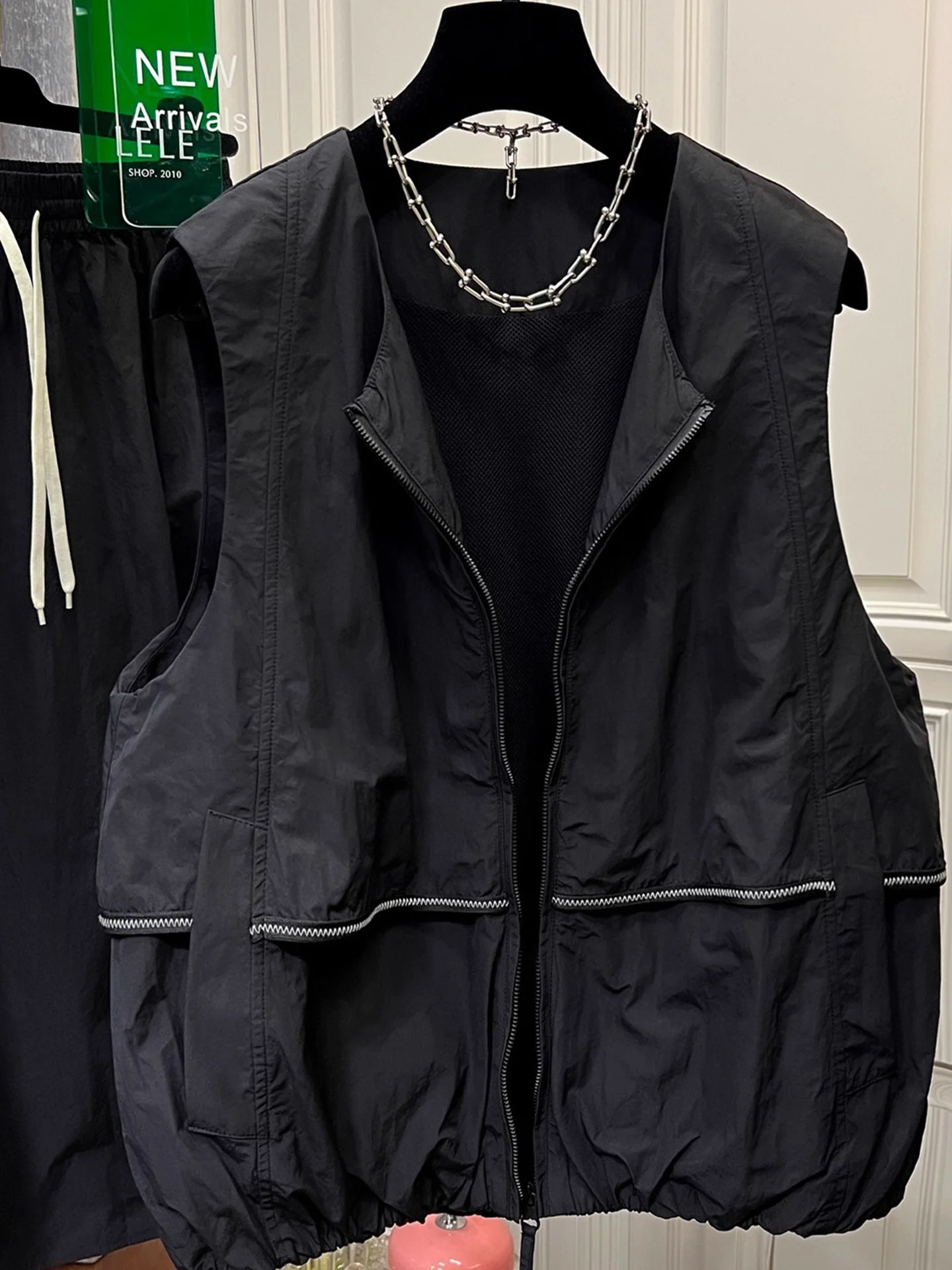 

Women's Loose Sleeveless Vest Top round Neck Zipper Design Autumn Winter Fashion Layering Casual round Neck Jacket Top