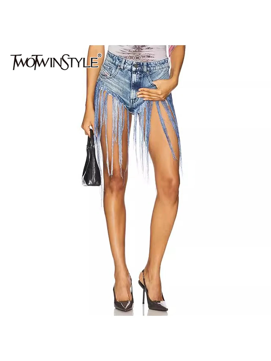 

TWOTWINSTYLE Solid Spliced Tassel Slimming Shorts For Women High Waist Temperament Spliced Pockets Shorts Female Fashion Clothes
