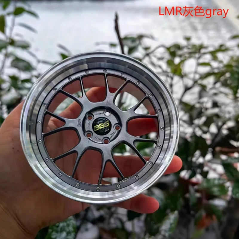 Wielmodel Auto Ornamenten STRALEN Metalen Wiel RID Aluminium Simulatie Smeden Wiel Modificatie Creatief Desktop Speelgoed