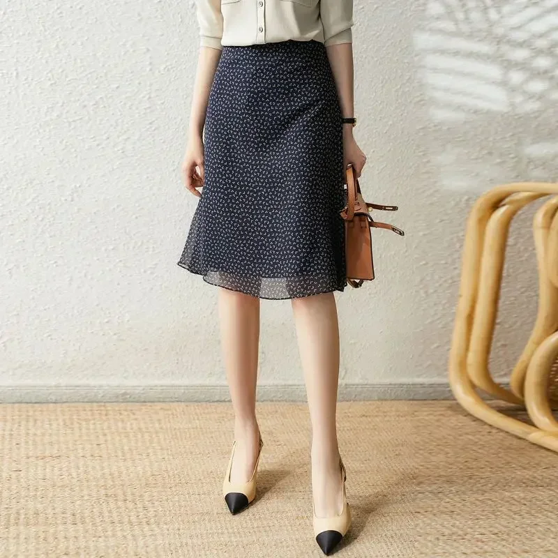 Female Skirts Chic and Elegant Women's Skirt To Knees Length A Line Harajuku New In Premium Korean Style Summer 2025 Trend Cheap