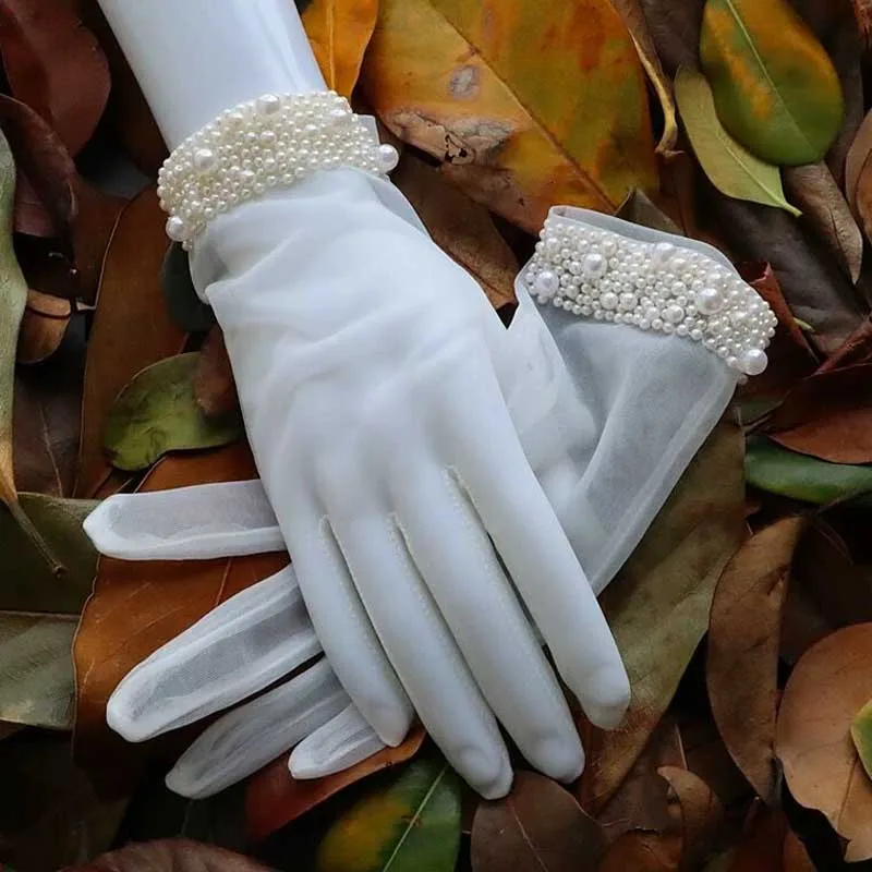 Guantes de boda sencillos pero elegantes con cuentas de perlas guante de dedo corto