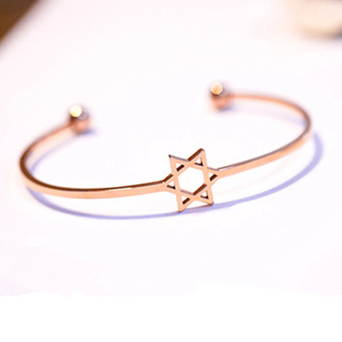 

Five-pointed Star Bracelet Women Fashion Jewelry Elegant Chain Stainless Steel Hand Stars Weave