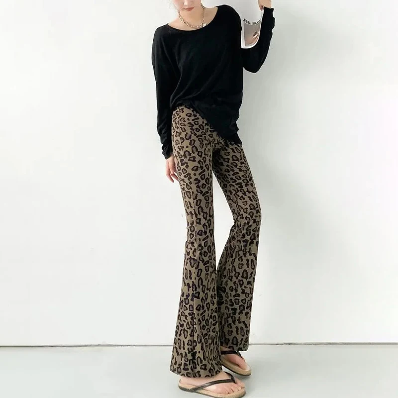 Pantaloni svasati con stampa leopardata attillati elastici casual a vita alta alla moda da donna