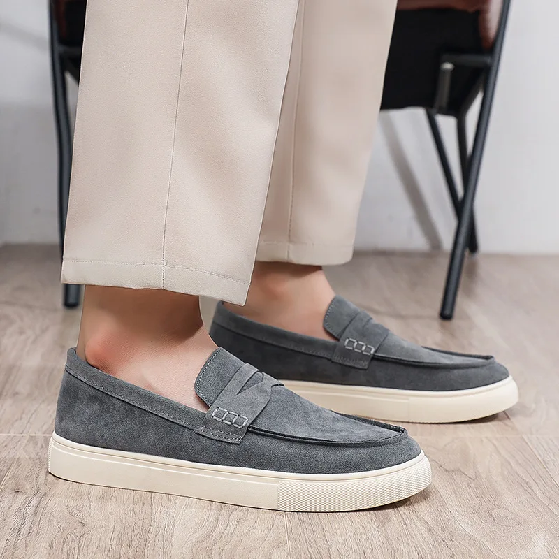 

New suede thick soled men's board shoes breathable sneakers non-slip lazy people shoe versatile casual single shoes