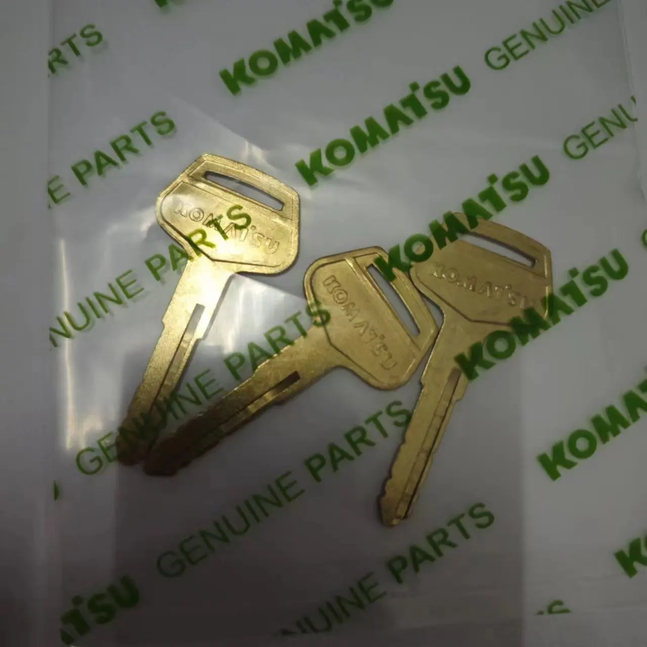 

3pcs excavator ignition key parts For Komatsu PC-7 series 60/120/130/200/210/220/ 300/360-7 copper