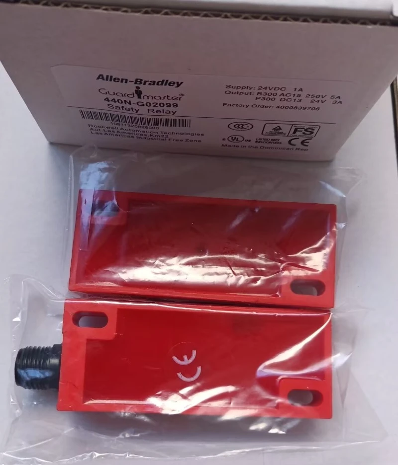 

New Original Safety Door Switch 440N-G02099 440N-G02098 440N-G02156