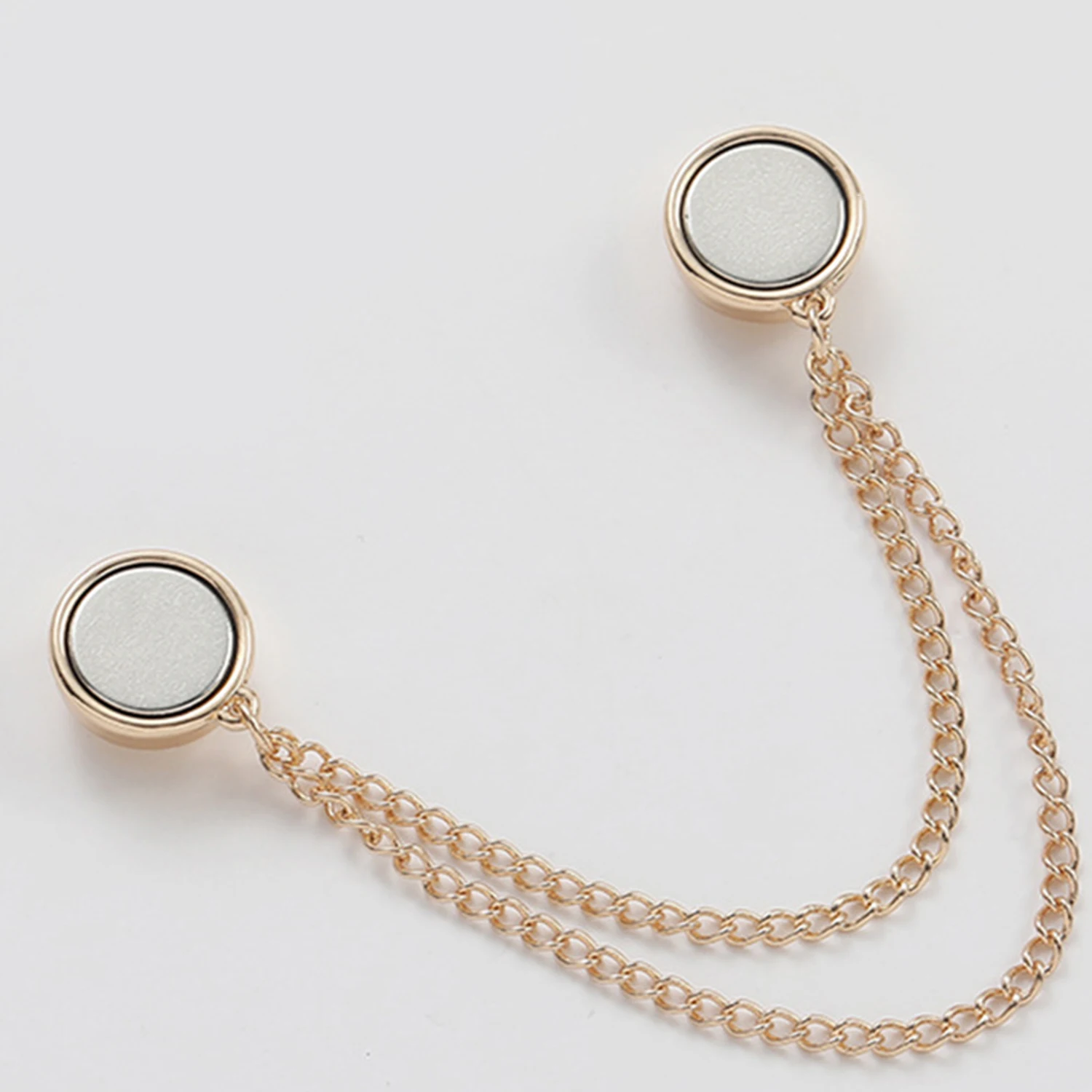 1 Pc  Magnetic Clothing Clip Clothes Clips With Chain Pants Leg Fixed Pinless Women's Brooches Removable Clothing Accessories image 5