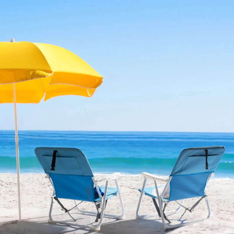 

Oxford Cloth Beach Chair White Iron Frame Light-weight And Easy To Move Easily Inside Most Vehicles For Fast Transport Wherever