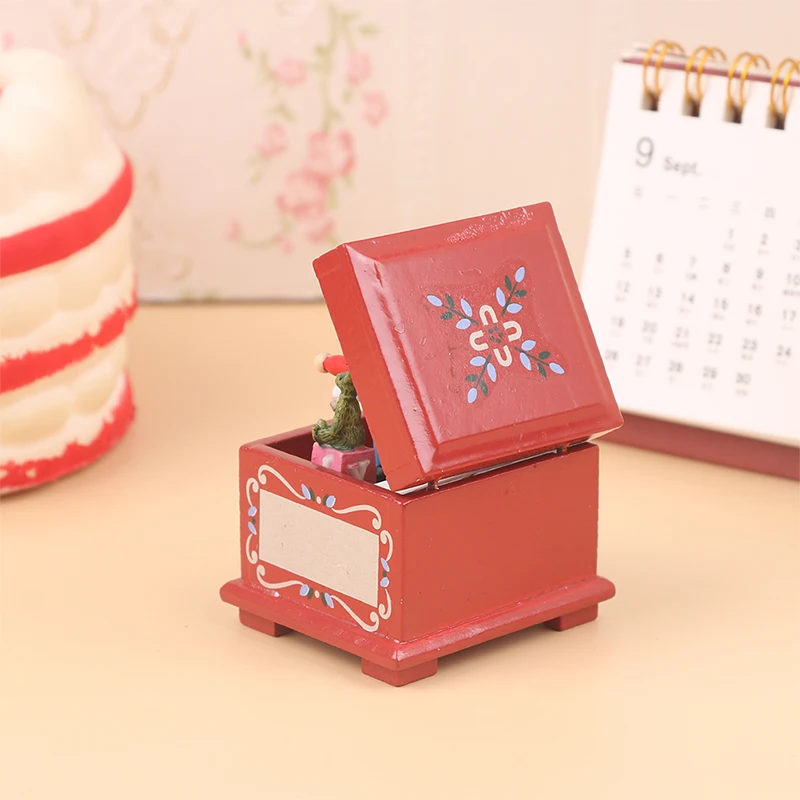 1Pc Miniature Wooden Children\'s Room Toy Box Christmas Nutcracker Model Kids Pretend Play Toys 1:12 Dollhouse Accessories