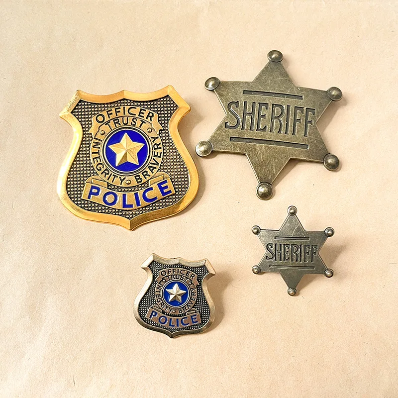 アニメ動物園メタルバッジブローチニックジュディホップ警察ピン女性男性用ラペルピンジュエリーかわいい漫画バックパックアクセサリー