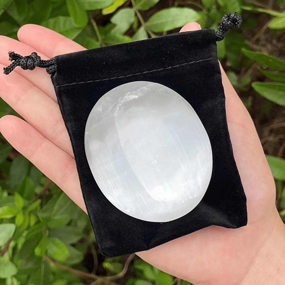 1pc 6cm Selenite Palm Stone with Carry Pouch, Soap Stone Shape Oval, Smooth Polished Selenite Crystal
