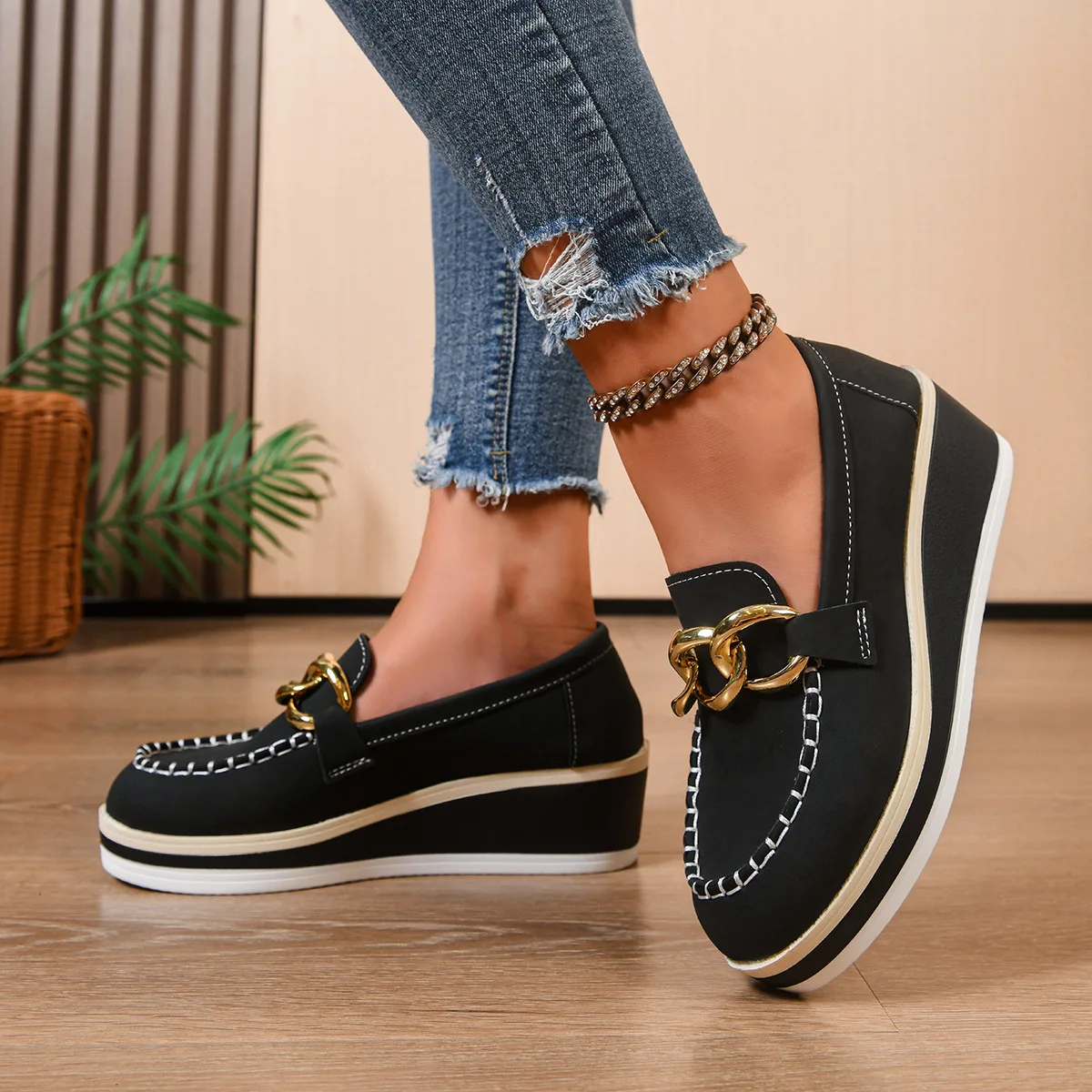 

Women Platform Loafers Ladies Elegant Suede Leather Moccasins Shoes Woman Slip On Moccasin Women's Black Casual Shoes