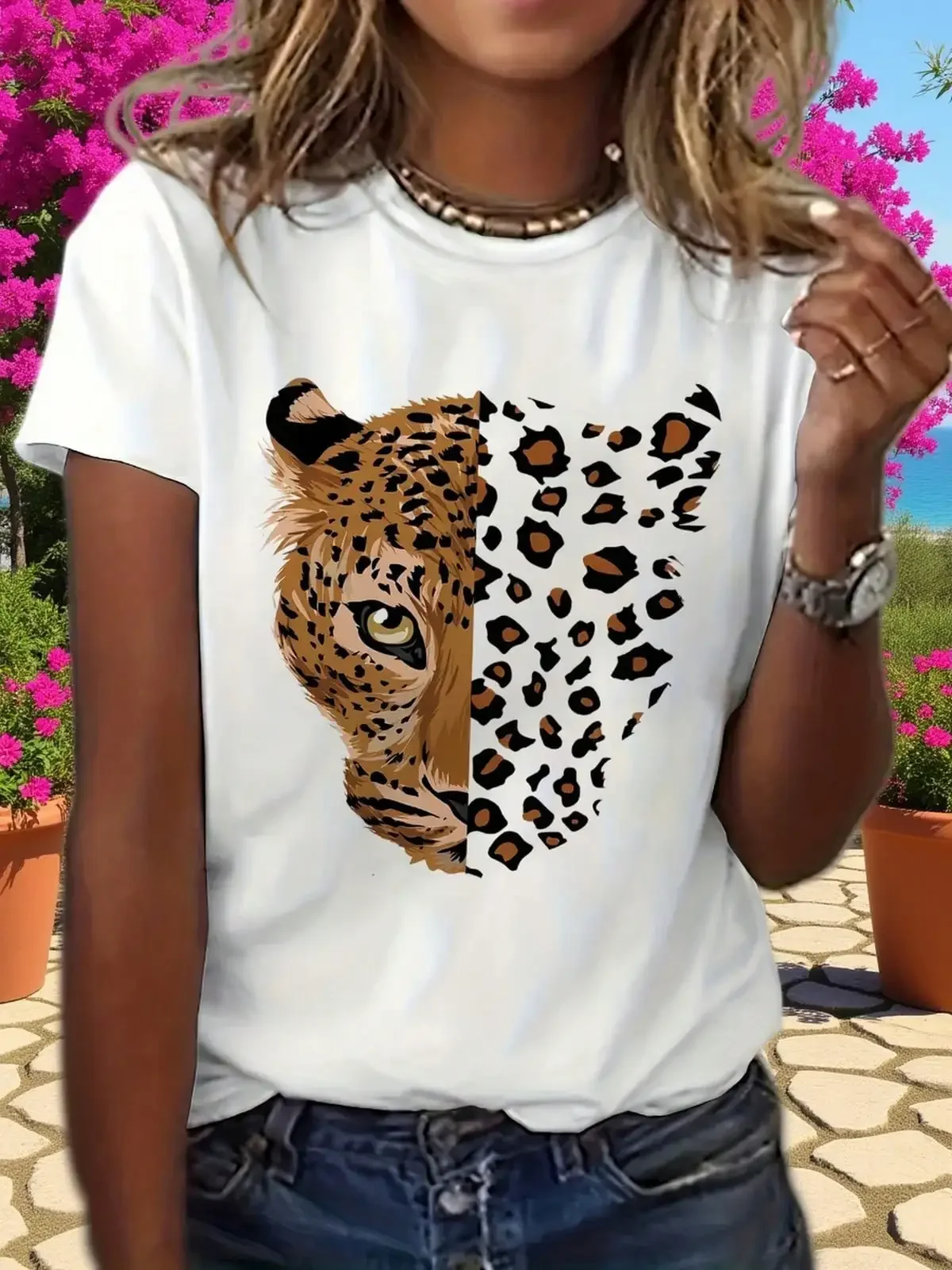 Women's Vintage Leopard & Tiger Animal Print T-Shirt - Short Sleeve Crew Neck Casual Top, Medium Stretch Breathable Fabric, Machine Washable Summer & Spring Tee,Breathable And Comfortable Short-Sleeved Round-Neck Top, Suitable For All Seasons