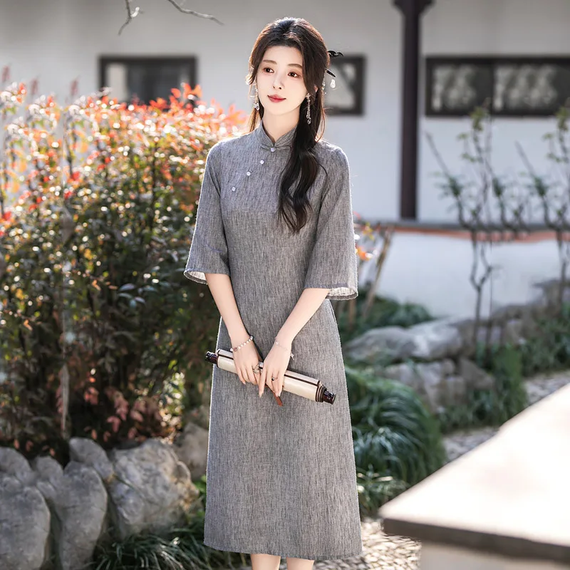 

Новая китайская одежда для молодых женщин: художественное платье-слим из хлопка и полиэстера для весны, лета и осени, модное и стильное.