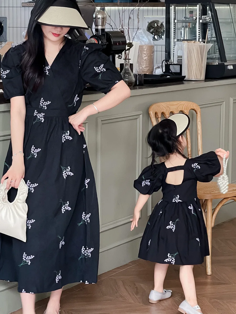 Family Matching Clothes Summer Dress Mother Daughter Solid Short Sleeve Cotton Dress Women Dress Girl Embroidered Flowers Dress