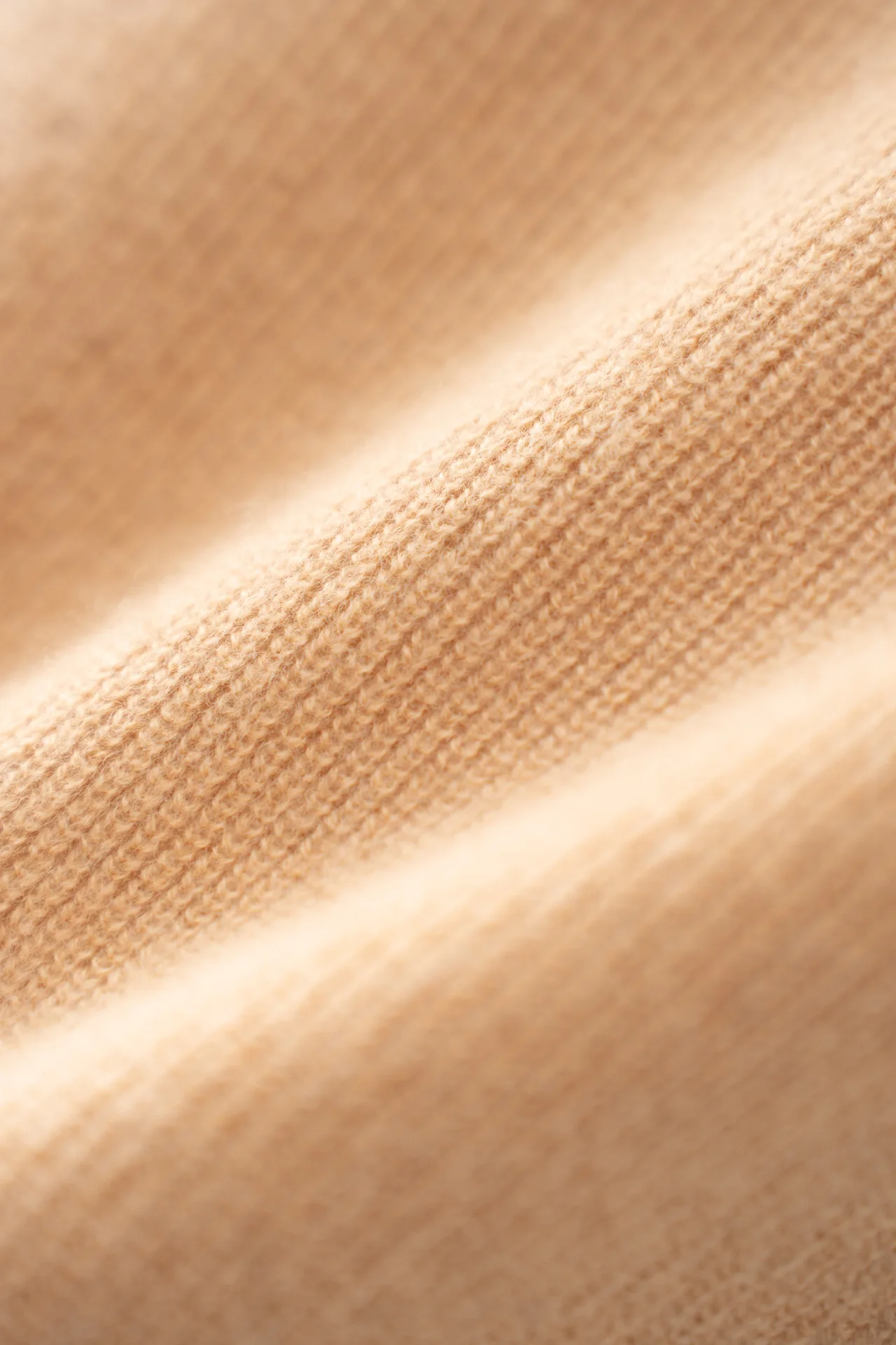 

2025 Autumn/Winter New Cashmere And Wool Beaded Chain Elegant Pocket Turtleneck Sweater - Comfortable And Versatile Knit Top