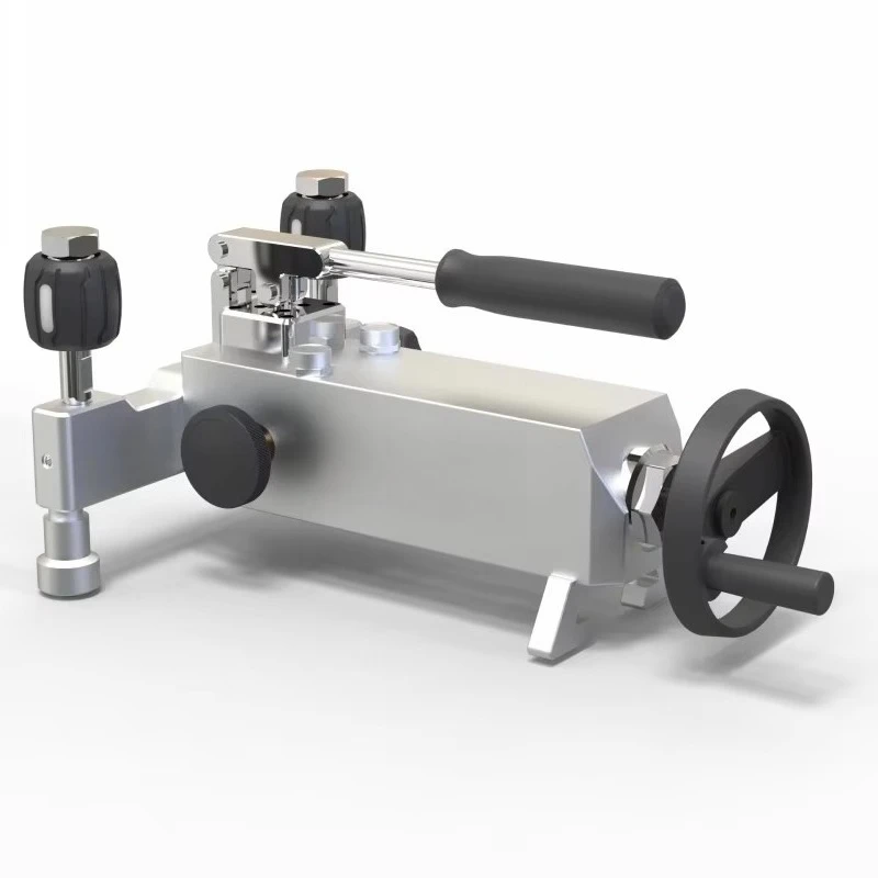 615 Portable Hydraulic Oil Water Pressure Gauge Comparator Calibration Hand Pump Pressure Calibrator Test Instrument 700bar
