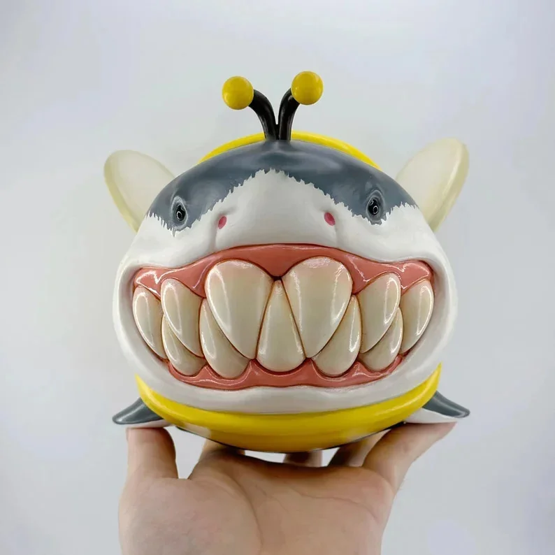 2024 resin Q-version handicraft shark ornament parody shark bee home decoration animal sculpture