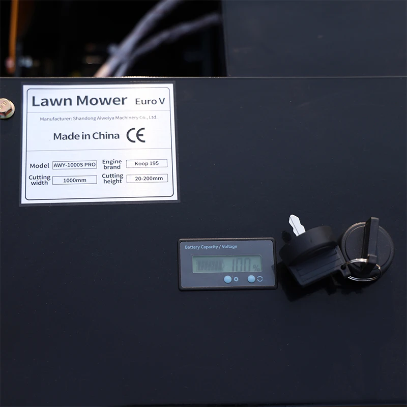 

Индивидуальная коммерческая газонокосилка с двойной сертификацией: легкое дистанционное управление, на гусеничном ходу и самоходная