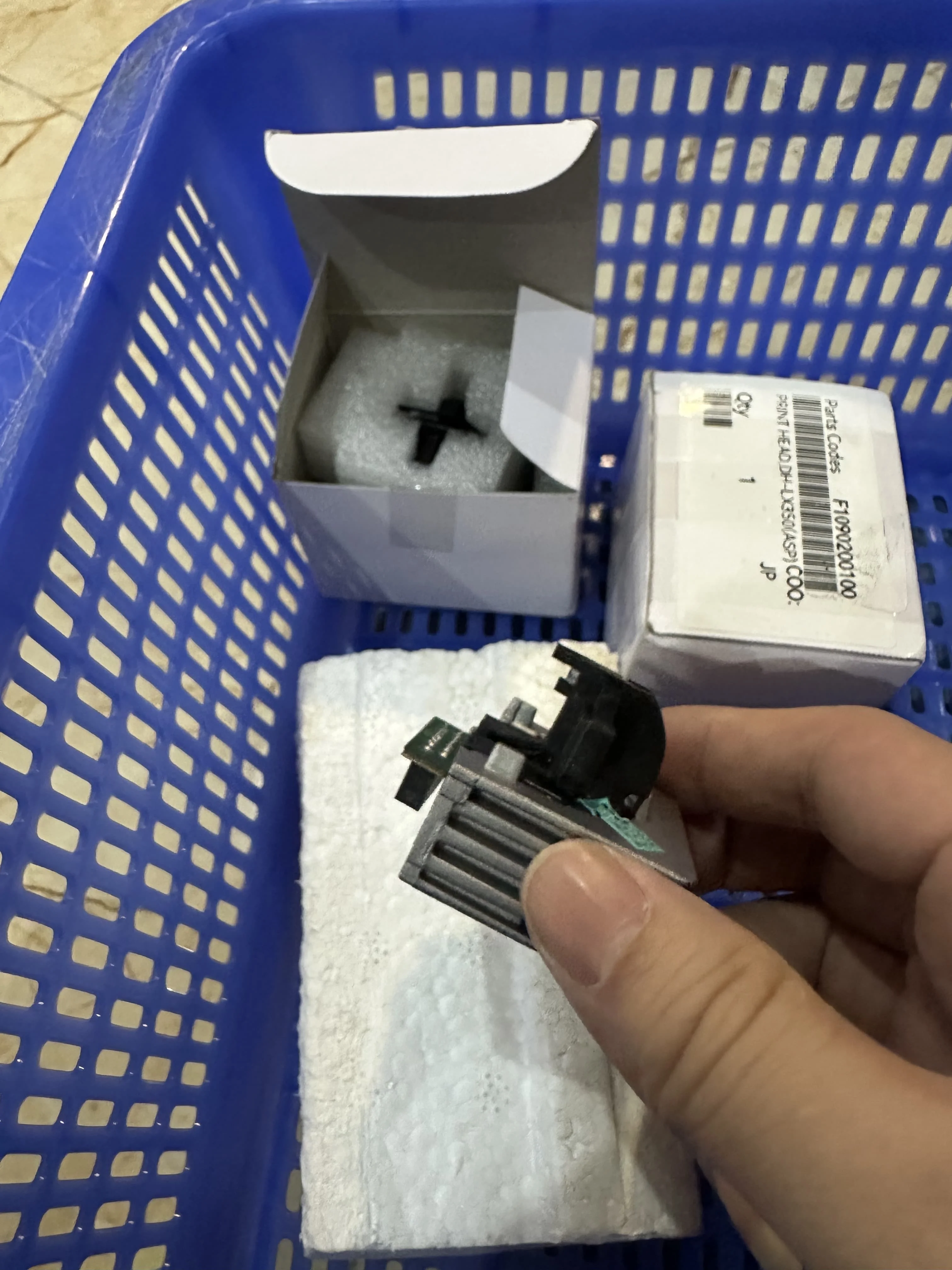 

Print head F109000 Printhead For Epson LX310 LX350 New Compatible Dot Matrix Printer Head