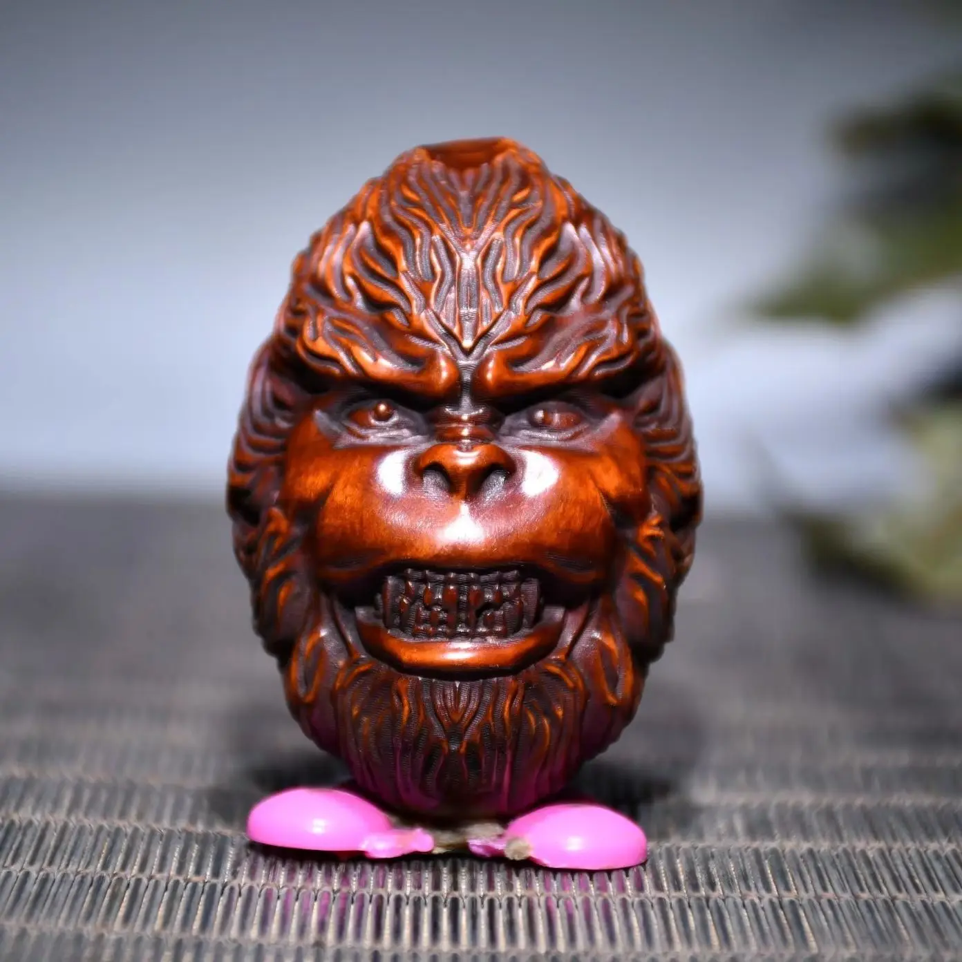 King Kong gorilla monkey statue wood carving Wukong sculpture cartoon character collection model chimpanzee toy boy children gif