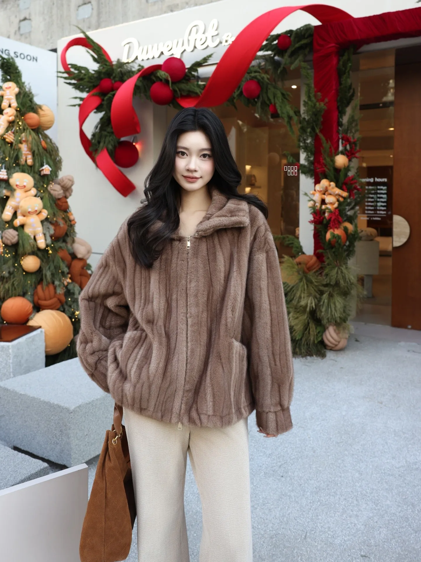 

Куртка из искусственного меха с коротким ворсом, теплая, в полоску, универсальная, экологичная, для женщин среднего возраста, зимняя