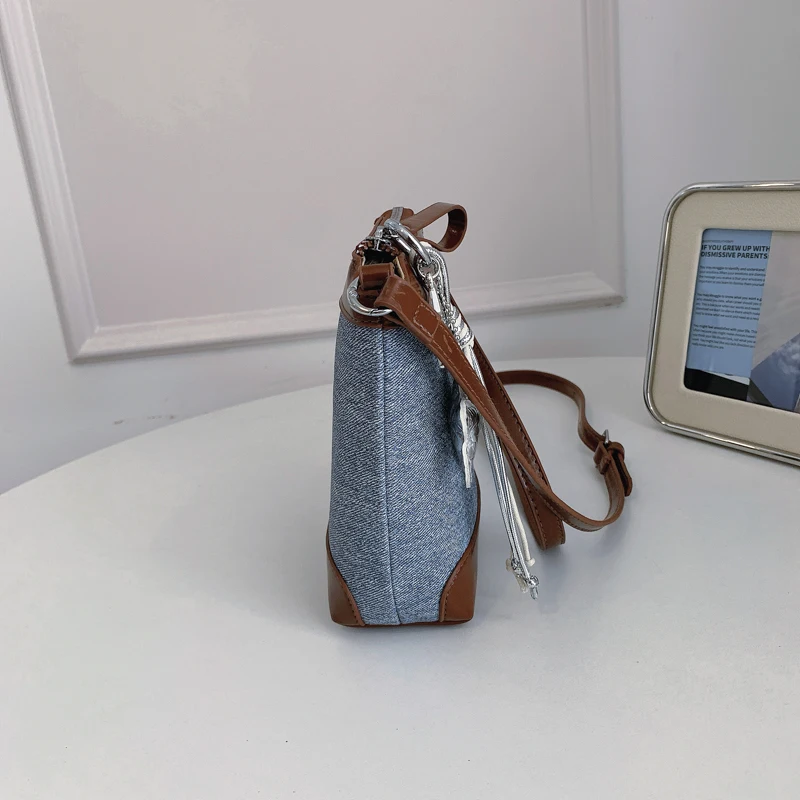 Fashionable Summer Women's Bucket Bag Crossbody Shoulder Bag Versatile Stylish Small Packaged Design Handbag Purse
