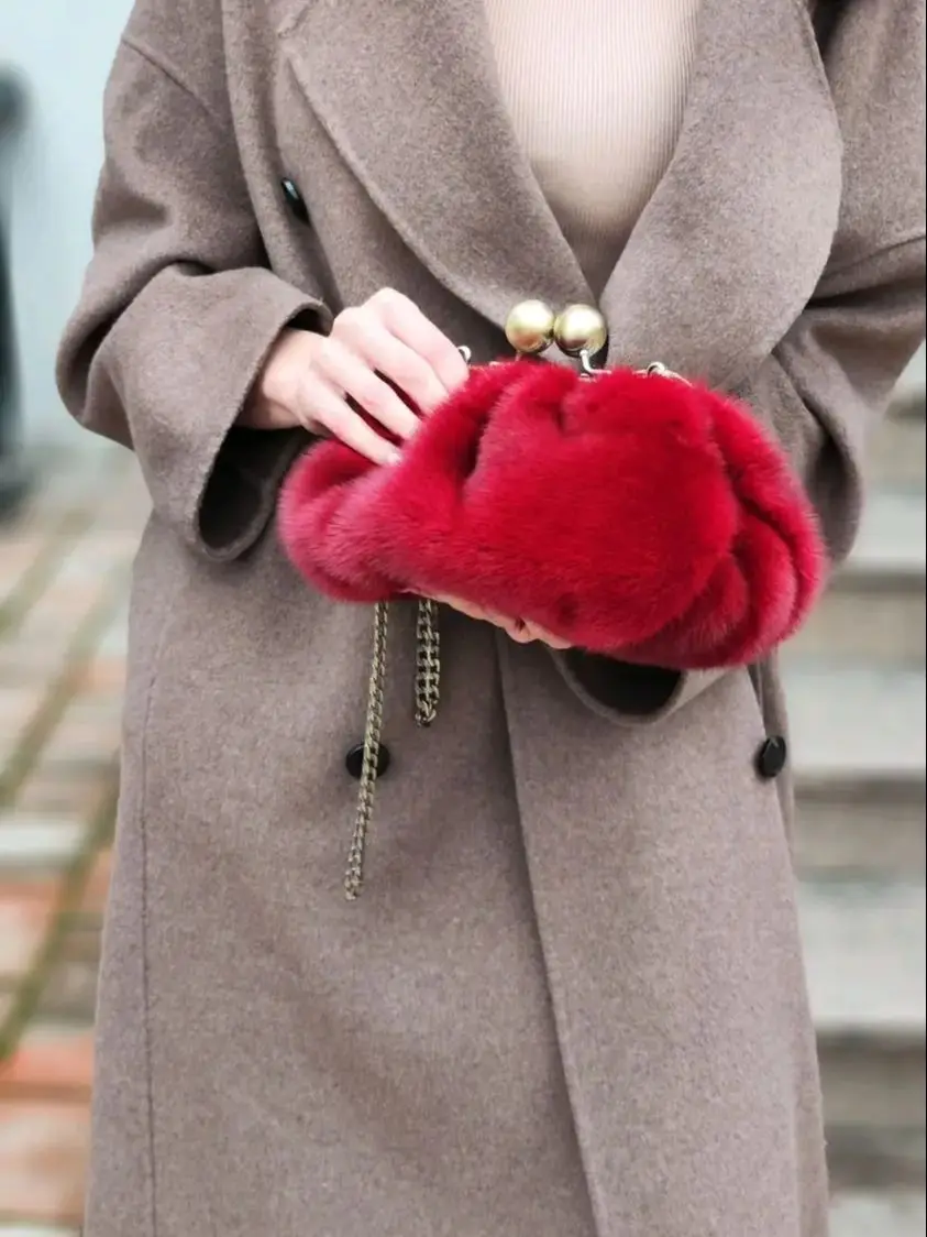 LOST IN VINTAGE Mink Soft Bag Swamp Fur Mink Bag Balls Bronze Puffy Purses Kiss-lock Large Purse Evening Frame Clutch 28x22x13cm