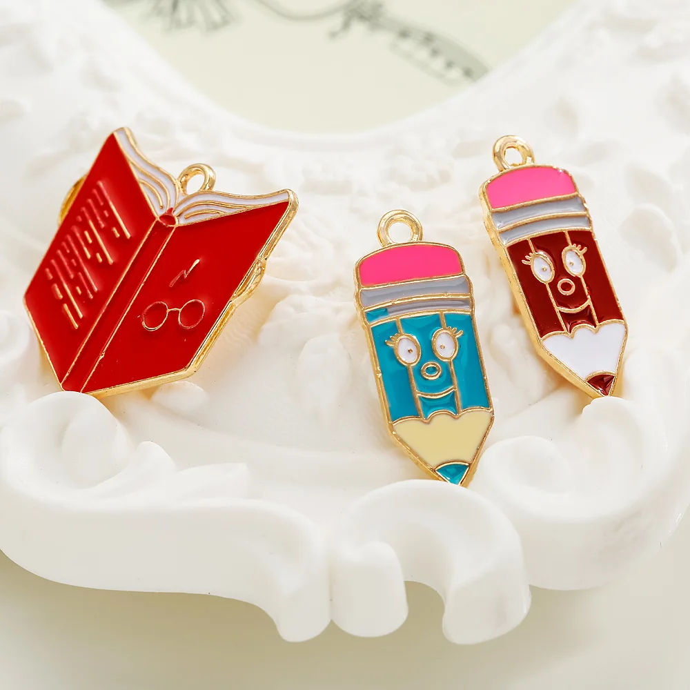 accessori gocciolanti per l'olio della stagione di laurea fai da te, abiti da scapolo, berretti da scapolo, accessori di abbigliamento in lega